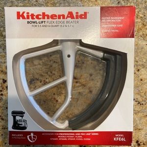 NWT KitchenAid Bowl-Lift Flex Edge Beater